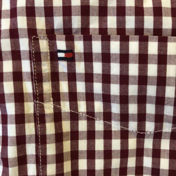Checker pattern Tommy Hilfigure - Picture 3 of 3
